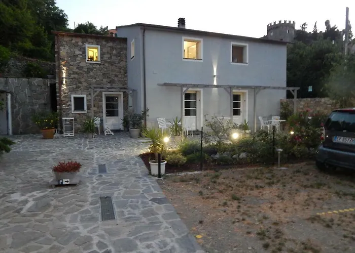 Hotel Ping Pong: B&B Piè del Castello